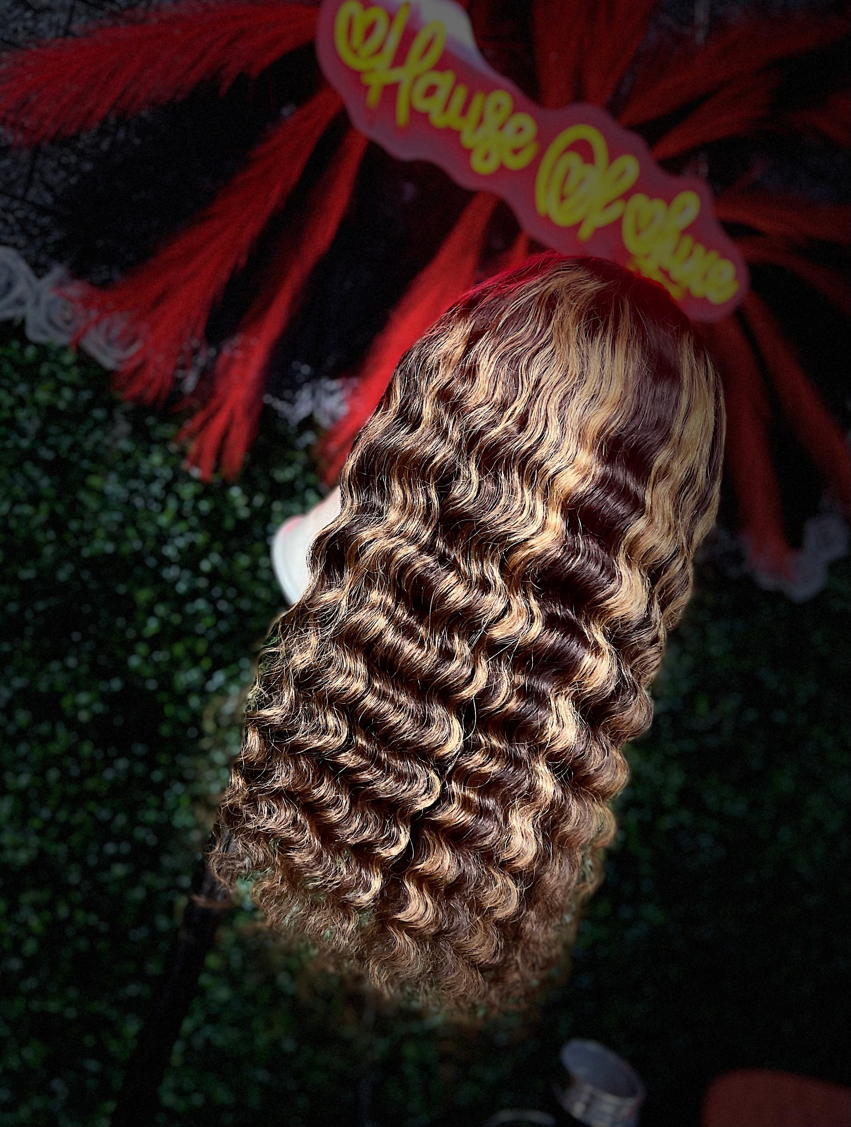 HIGHLIGHTED FRONTAL WIGS